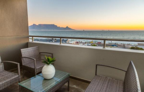 Modern Beachfront with Ocean Views - Infinity G9, Blouberg, Cape Town